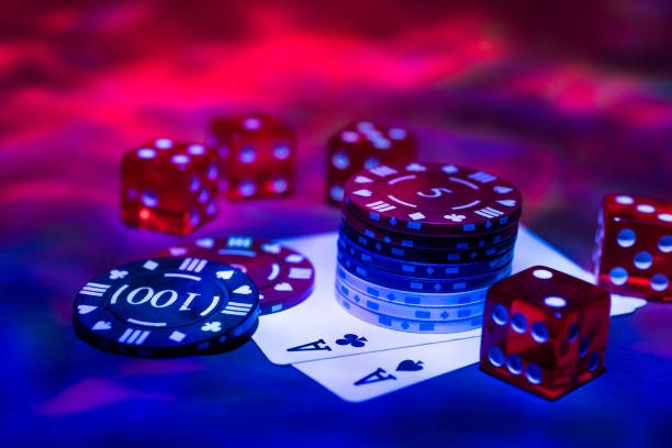 erek2 57 mobile app showing live casino and sportsbook sections